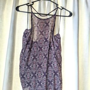 Small Kayleigh top with lace accent on back